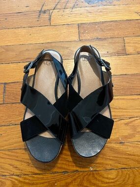 UGG Black Patent and Suede Crisscross Buckle Sandals